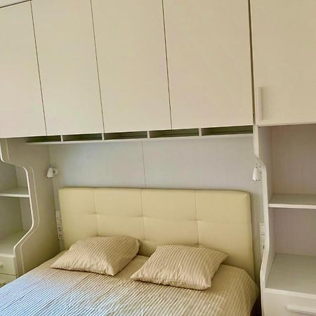 Alytus Apartament Luaran gambar